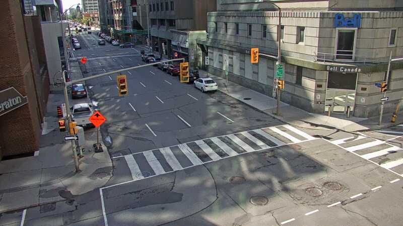 Traffic camera image at 2025-08-24 14:30:11