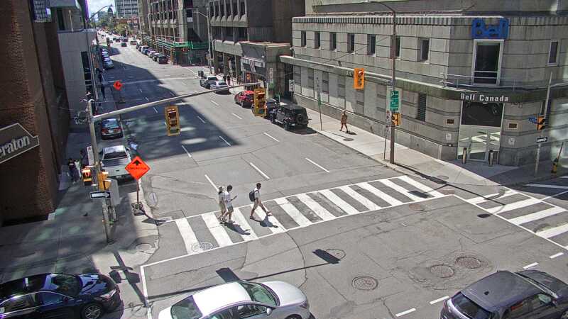 Traffic camera image at 2025-08-24 15:20:09