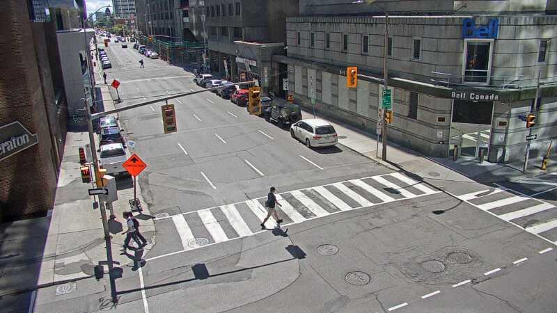 Traffic camera image at 2025-08-24 15:50:12