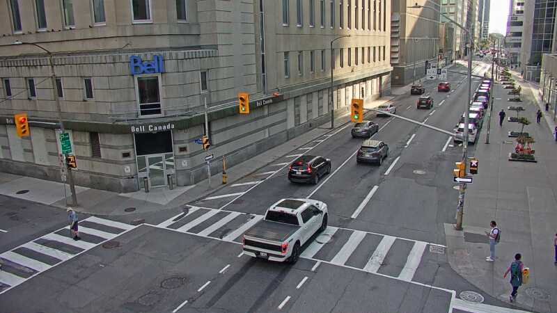 Traffic camera image at 2025-09-17 21:00:14
