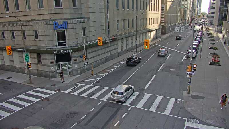 Traffic camera image at 2025-09-17 21:05:09
