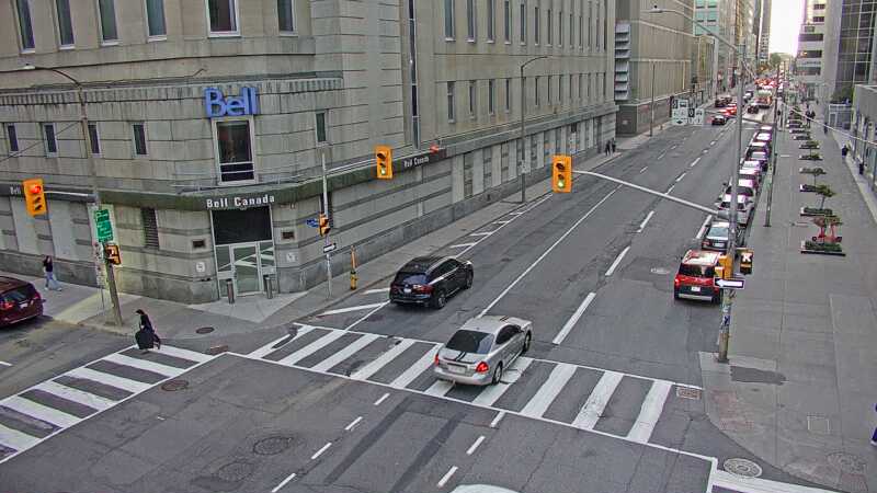 Traffic camera image at 2025-09-17 21:35:09