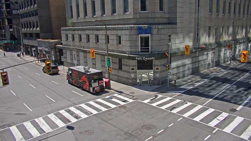 Traffic camera image at 2025-06-30 15:55:08