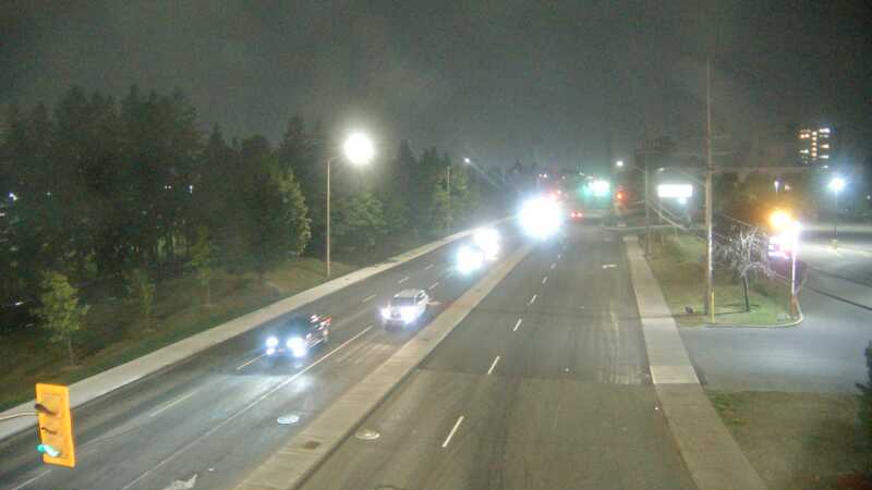 Traffic camera image at 2025-08-04 01:35:53
