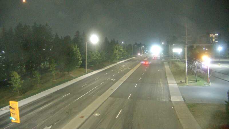 Traffic camera image at 2025-08-04 02:05:43