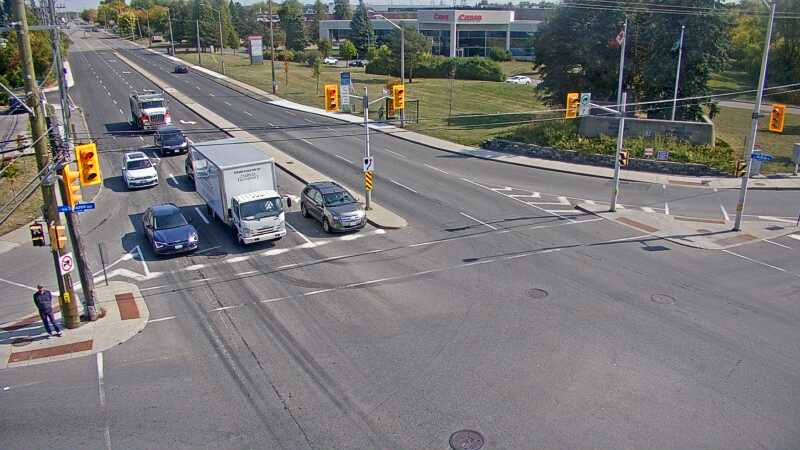 Traffic camera image at 2025-09-18 16:10:56
