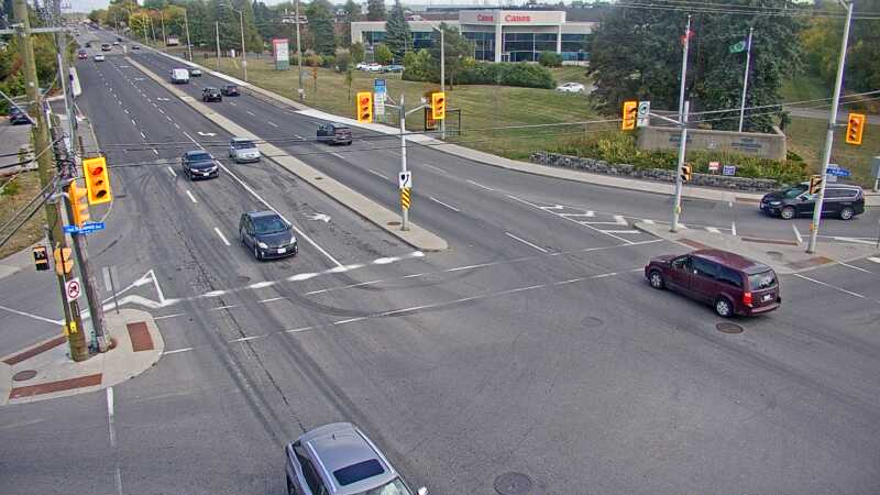 Traffic camera image at 2025-09-18 17:11:00