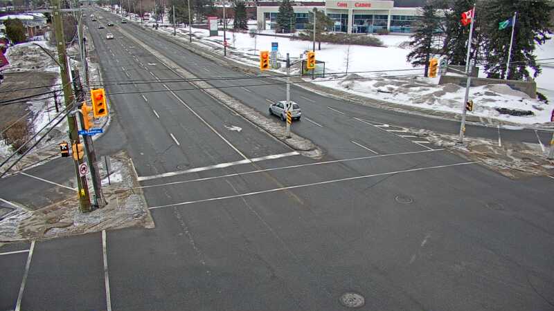 Traffic camera image at 2025-03-09 13:20:45