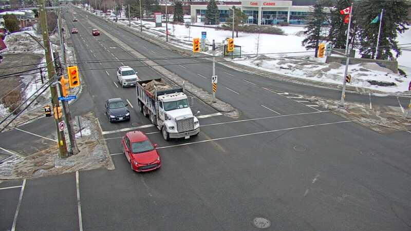 Traffic camera image at 2025-03-09 13:37:11