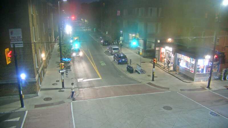 Traffic camera image at 2025-08-04 01:10:48
