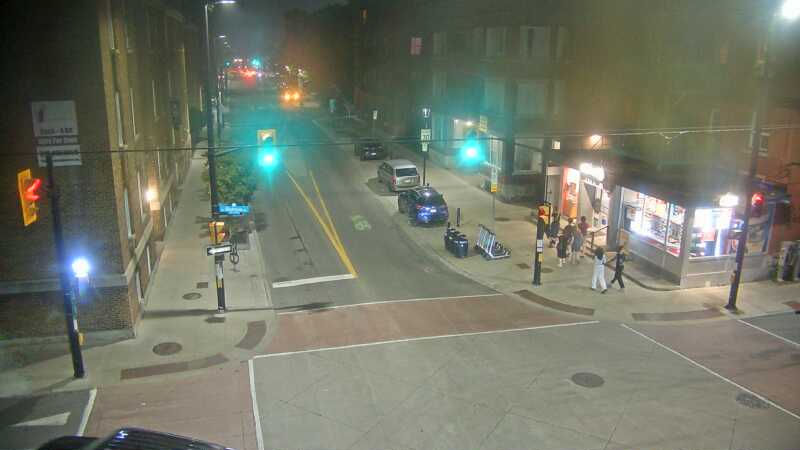 Traffic camera image at 2025-08-04 01:25:47