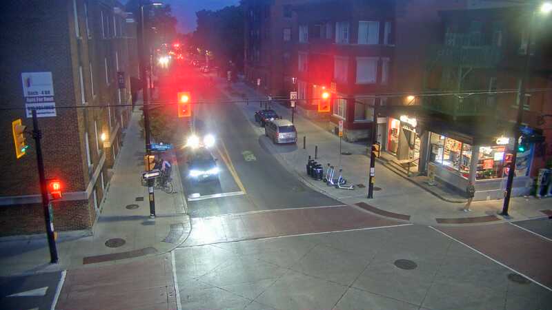 Traffic camera image at 2025-08-25 00:15:53