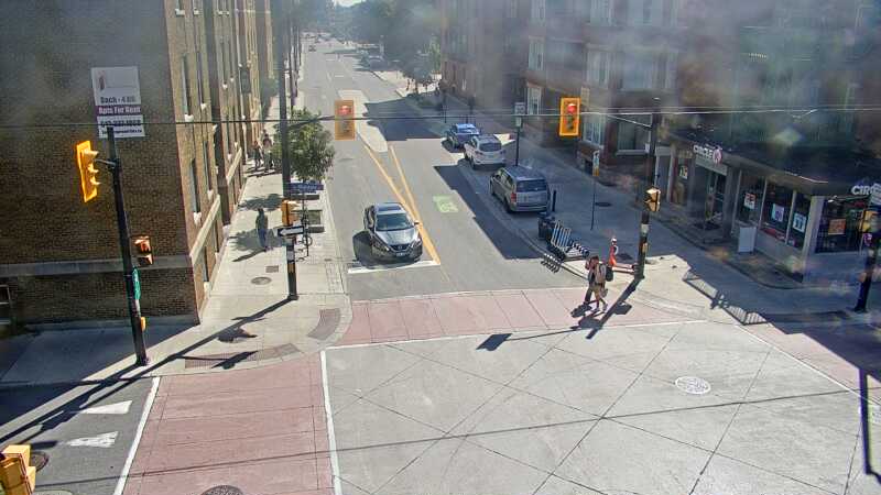 Traffic camera image at 2025-09-14 17:20:53