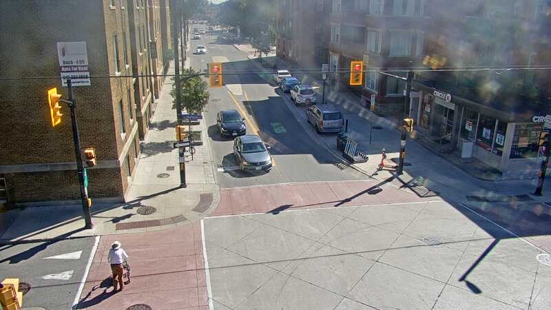 Traffic camera image at 2025-09-14 18:01:12