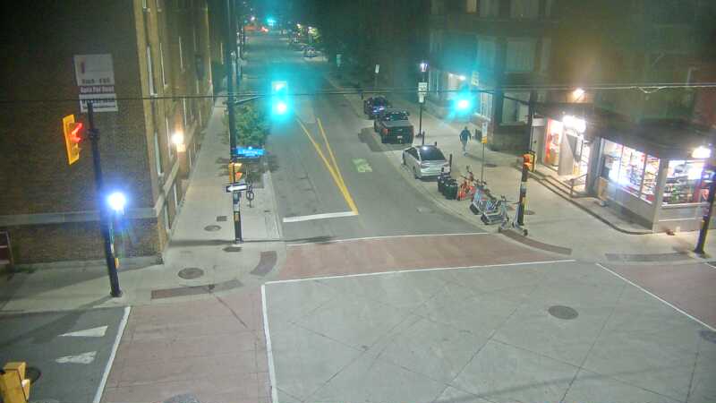 Traffic camera image at 2025-09-18 05:01:00