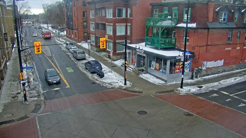 Traffic camera image at 2025-03-09 13:20:45