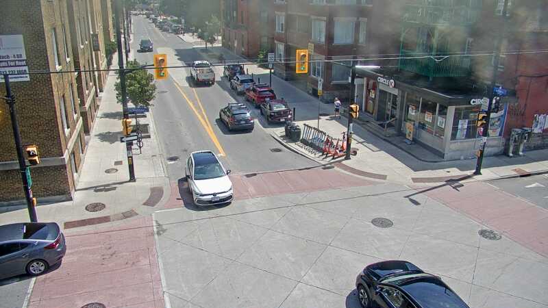 Traffic camera image at 2025-06-30 18:30:55