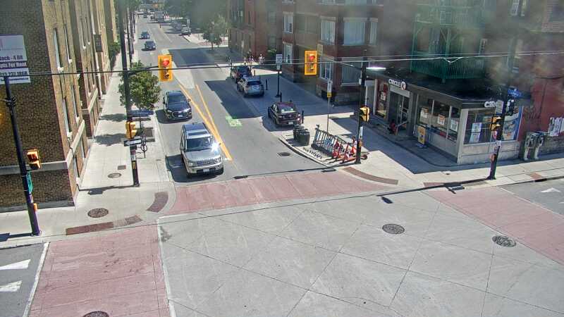 Traffic camera image at 2025-06-30 19:05:59