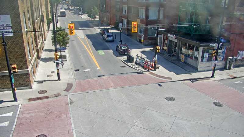 Traffic camera image at 2025-06-30 19:20:53