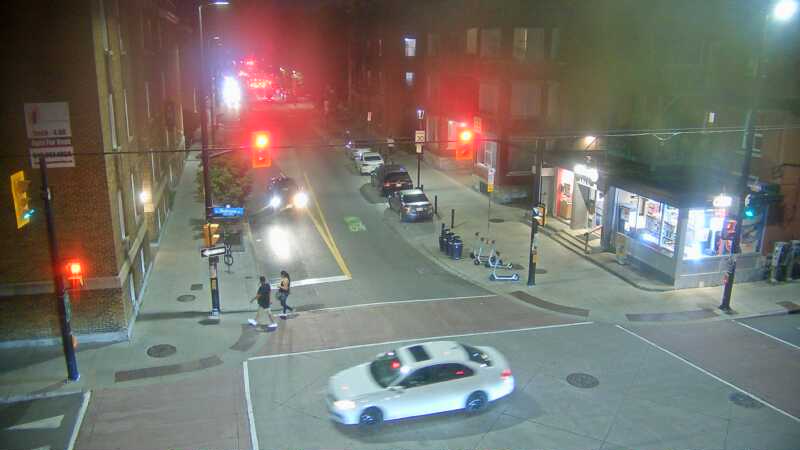 Traffic camera image at 2025-07-12 04:20:43