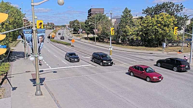 Traffic camera image at 2025-09-14 17:35:53