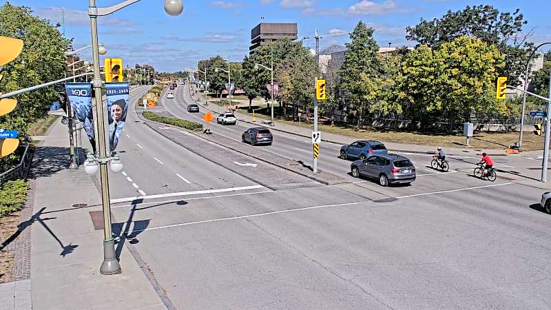 Traffic camera image at 2025-09-14 18:01:13