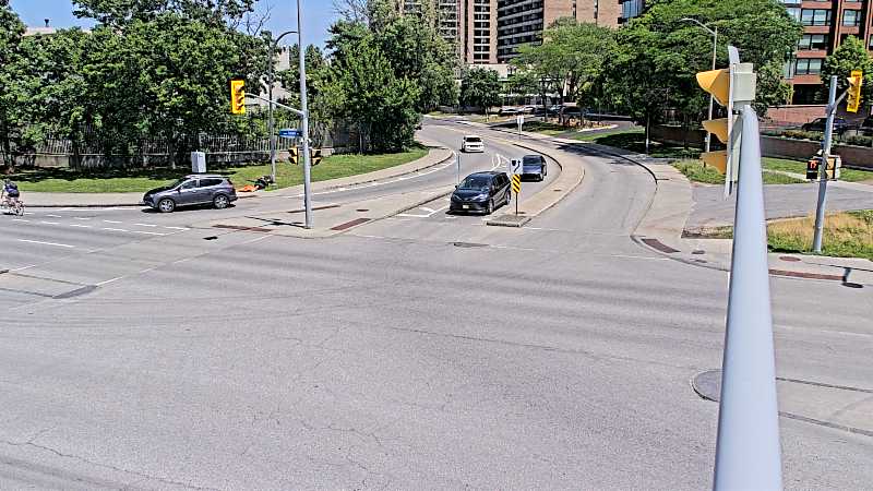 Traffic camera image at 2025-06-30 17:50:54