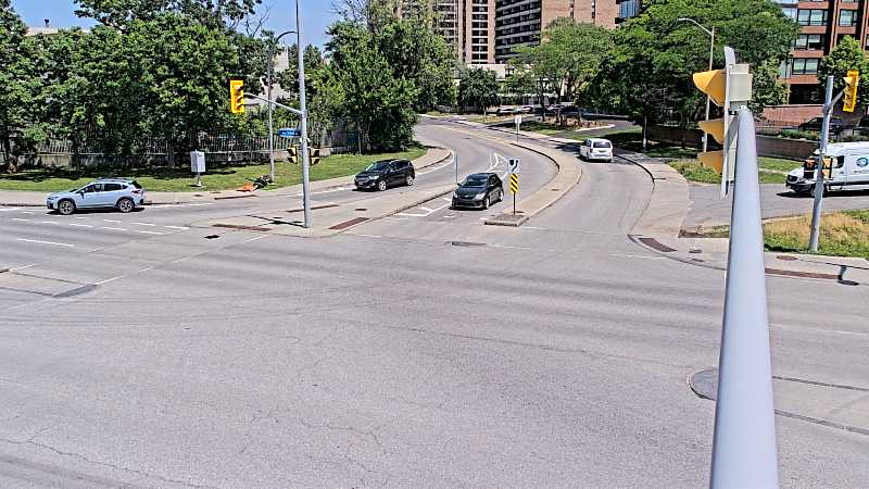 Traffic camera image at 2025-06-30 17:55:54