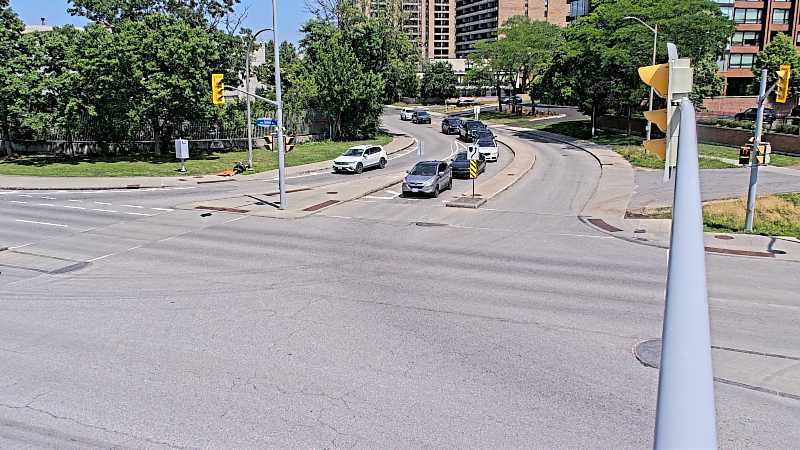 Traffic camera image at 2025-06-30 18:25:54