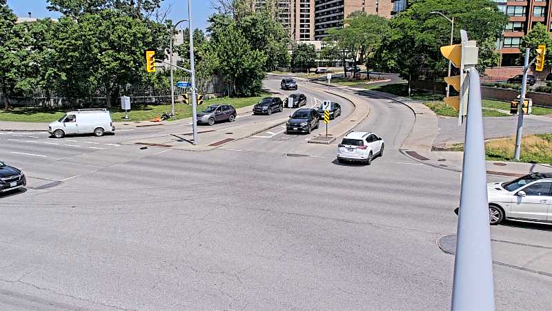 Traffic camera image at 2025-06-30 18:30:56
