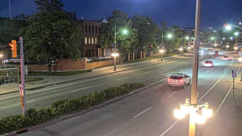 Traffic camera image at 2025-07-04 01:40:58