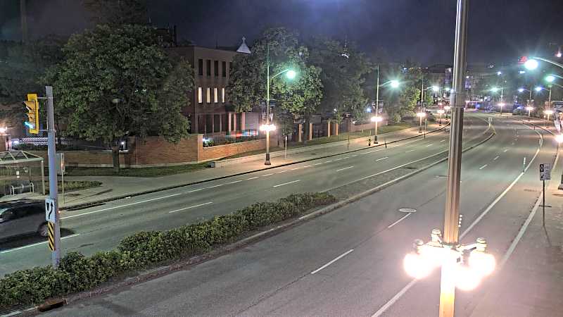 Traffic camera image at 2025-07-04 02:20:48