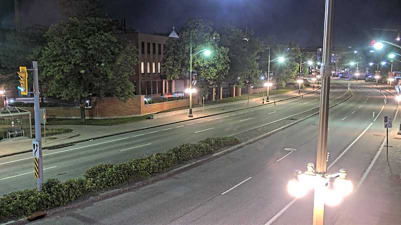Traffic camera image at 2025-07-04 02:25:54