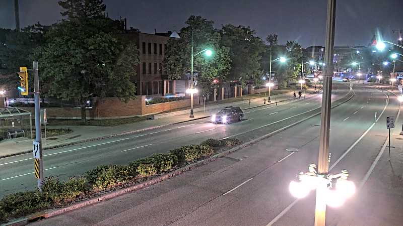 Traffic camera image at 2025-07-31 01:50:44