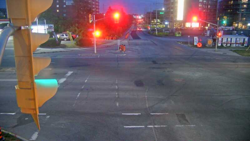 Traffic camera image at 2025-08-25 00:20:45