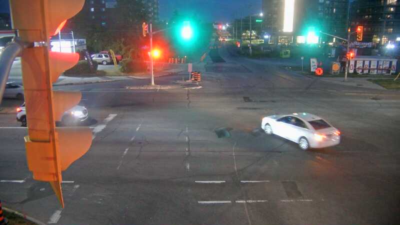 Traffic camera image at 2025-08-25 00:25:51
