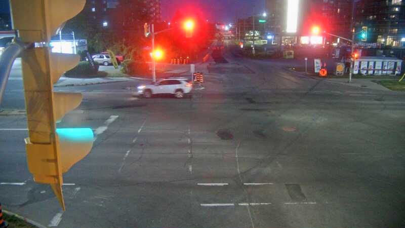 Traffic camera image at 2025-08-25 00:30:54