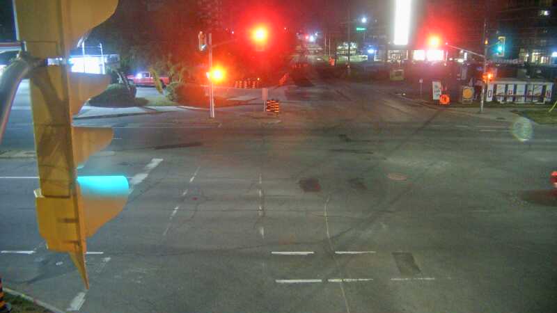 Traffic camera image at 2025-08-25 04:00:53