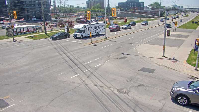 Traffic camera image at 2025-06-30 17:00:59