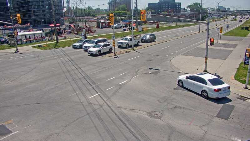 Traffic camera image at 2025-06-30 17:26:11