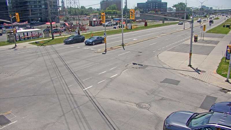 Traffic camera image at 2025-06-30 17:50:54
