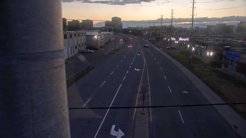 Traffic camera image at 2025-08-25 00:00:53