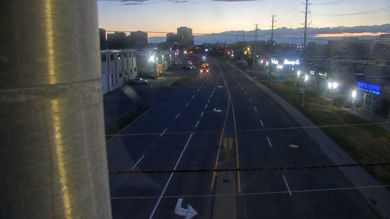 Traffic camera image at 2025-08-25 00:15:54