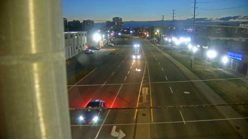Traffic camera image at 2025-08-25 00:30:55