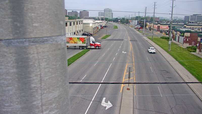 Traffic camera image at 2025-06-09 09:47:00