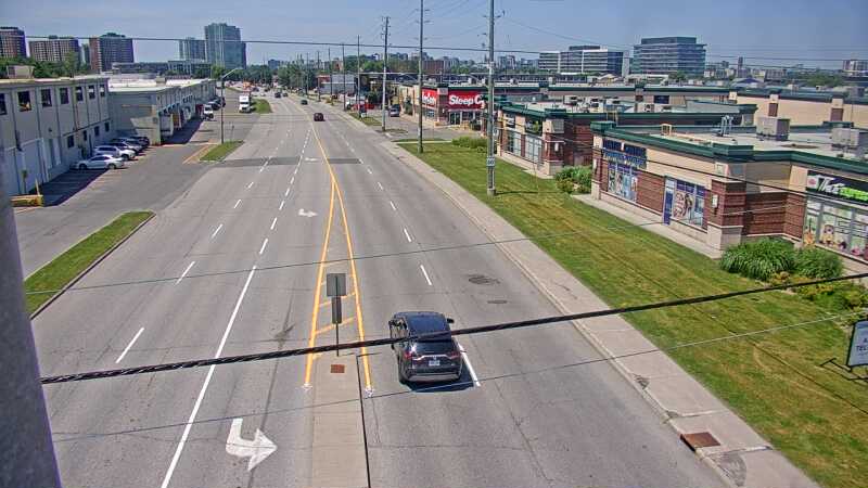 Traffic camera image at 2025-06-30 16:40:52