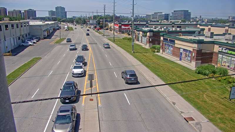 Traffic camera image at 2025-06-30 17:00:59