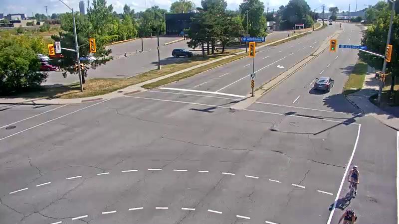 Traffic camera image at 2025-08-24 14:35:55