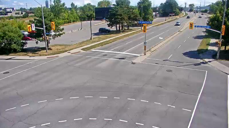 Traffic camera image at 2025-08-24 15:40:54