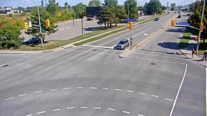 Traffic camera image at 2025-09-14 17:11:01